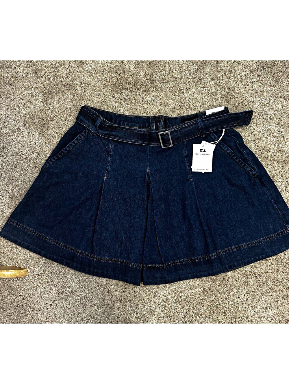 Free Assembly Women’s Solid Blue Denim Pleated Buckle Belted A-Line Skirt 8